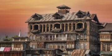 Cultural Marvels: Exploring the Heritage of Jammu & Kashmir